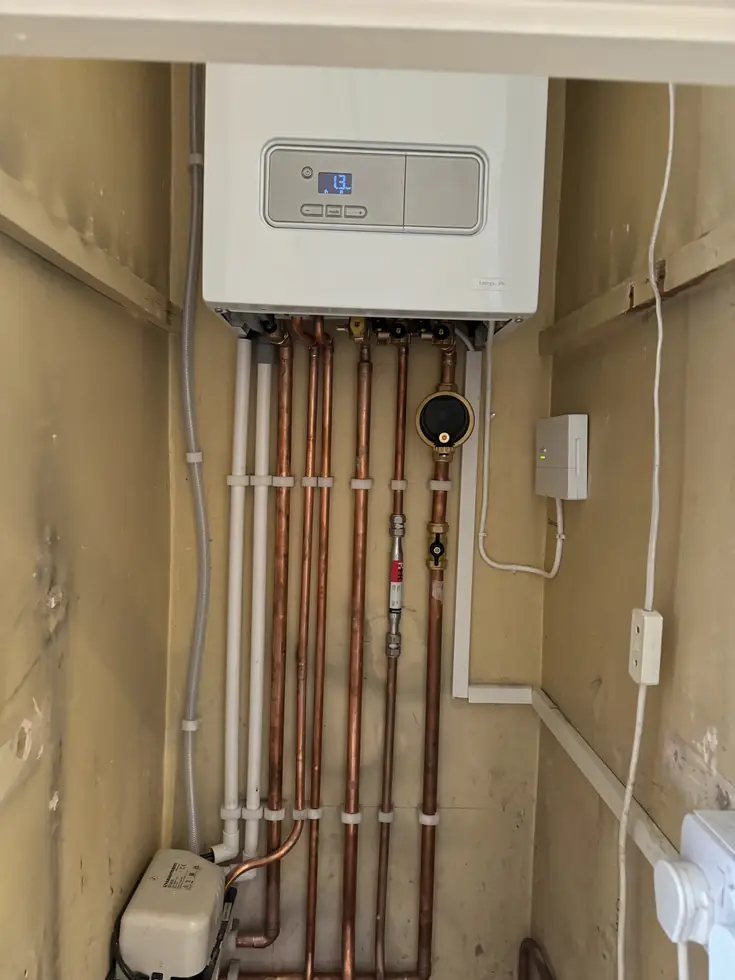New combi boiler with re-run copper pipework and a magnetic filter